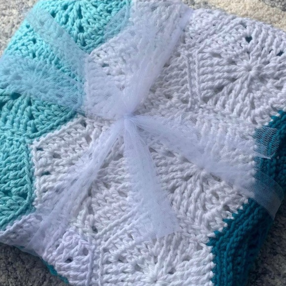 Handcrafted Beach Baby Blanket - Picture 5 of 6